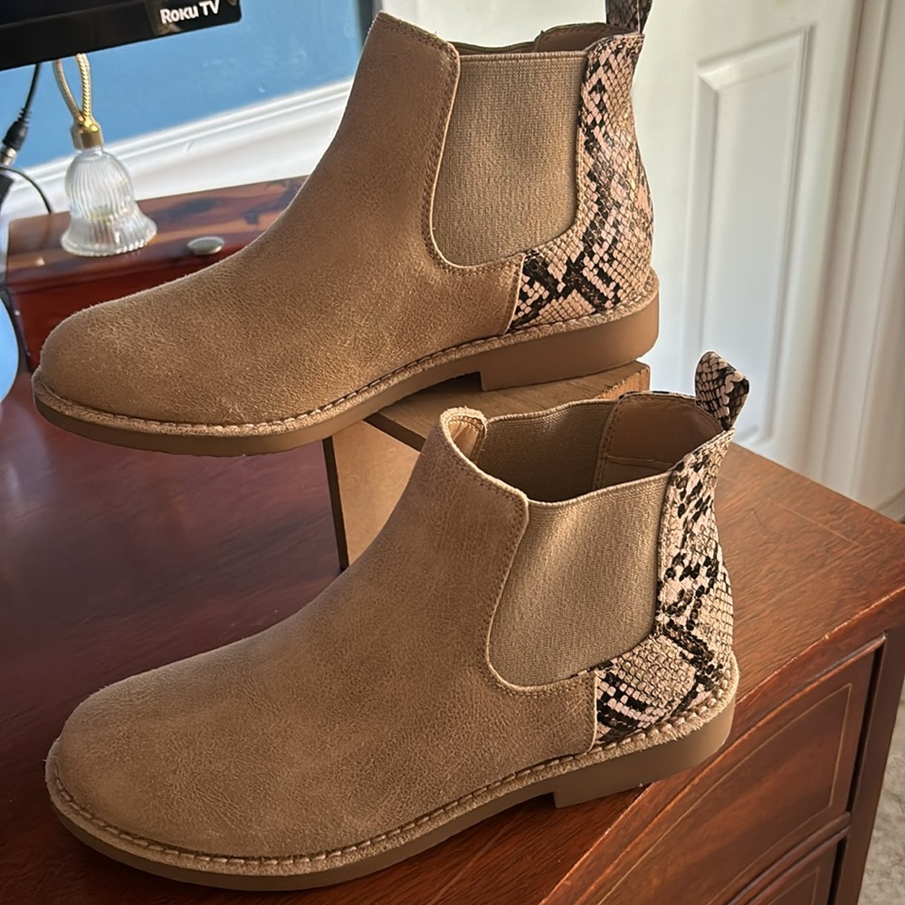 NWOT Seven Dials Marisah Bootie—Size 6.5